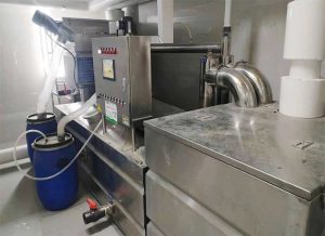 油水分離設(shè)備如何清洗保養(yǎng) 隔油池的維護方法